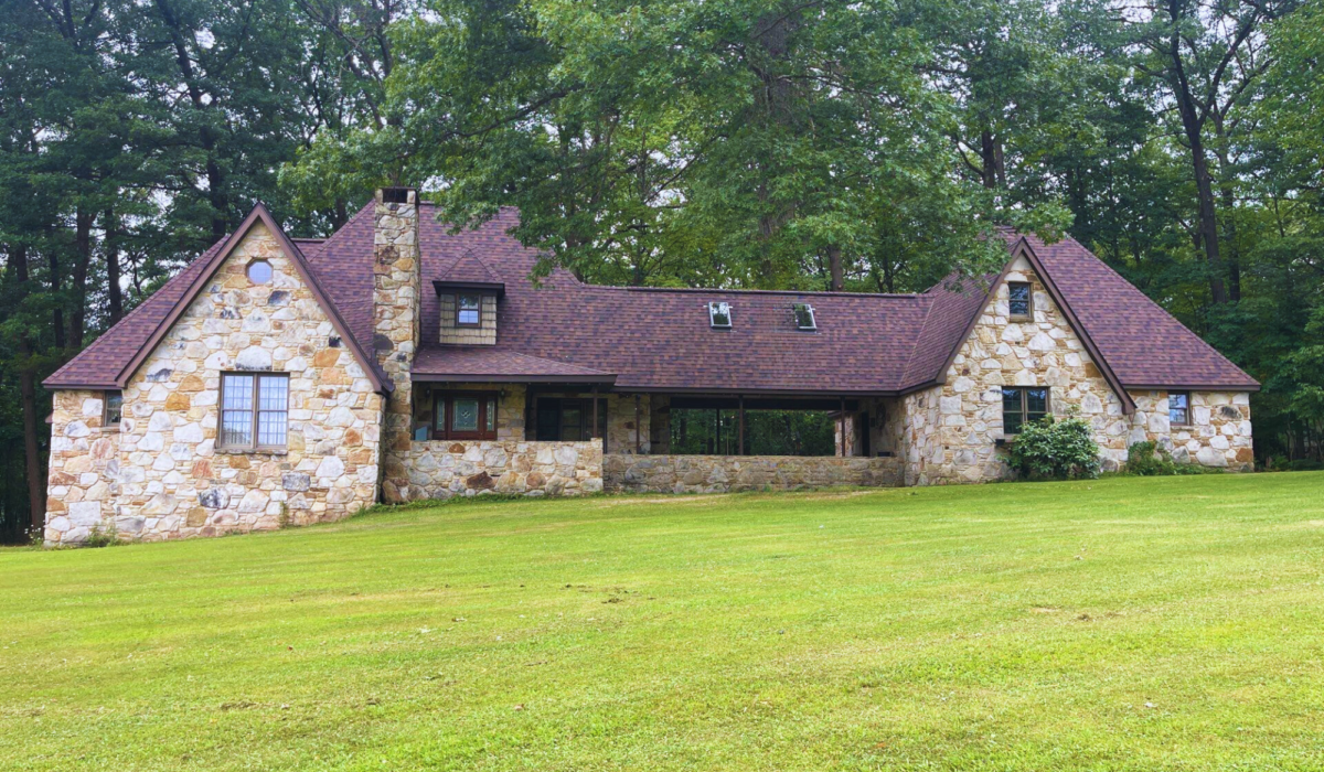 new roof on cottage house