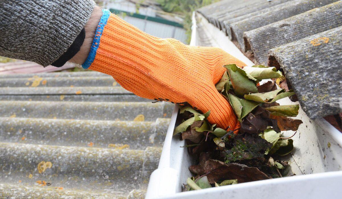 cleaning out gutters