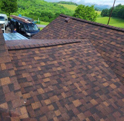 Trusted Roofing Contractors in Vandergrift, PA