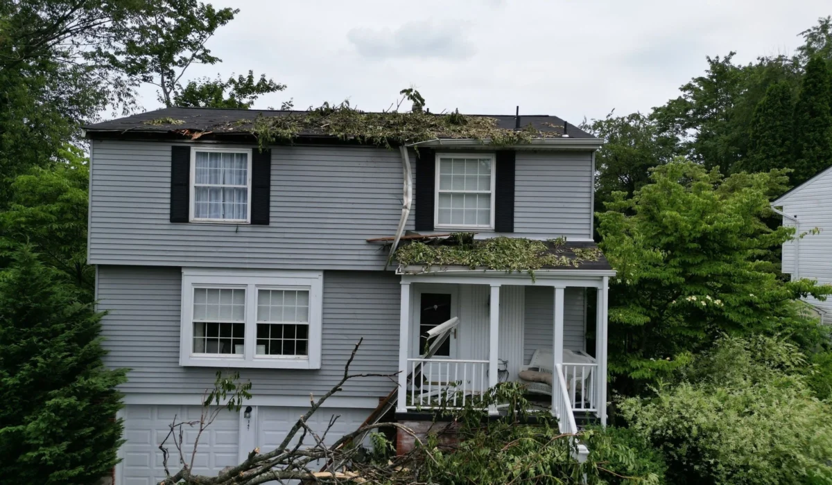 How to Choose a Roofing Contractor After Storm Damage