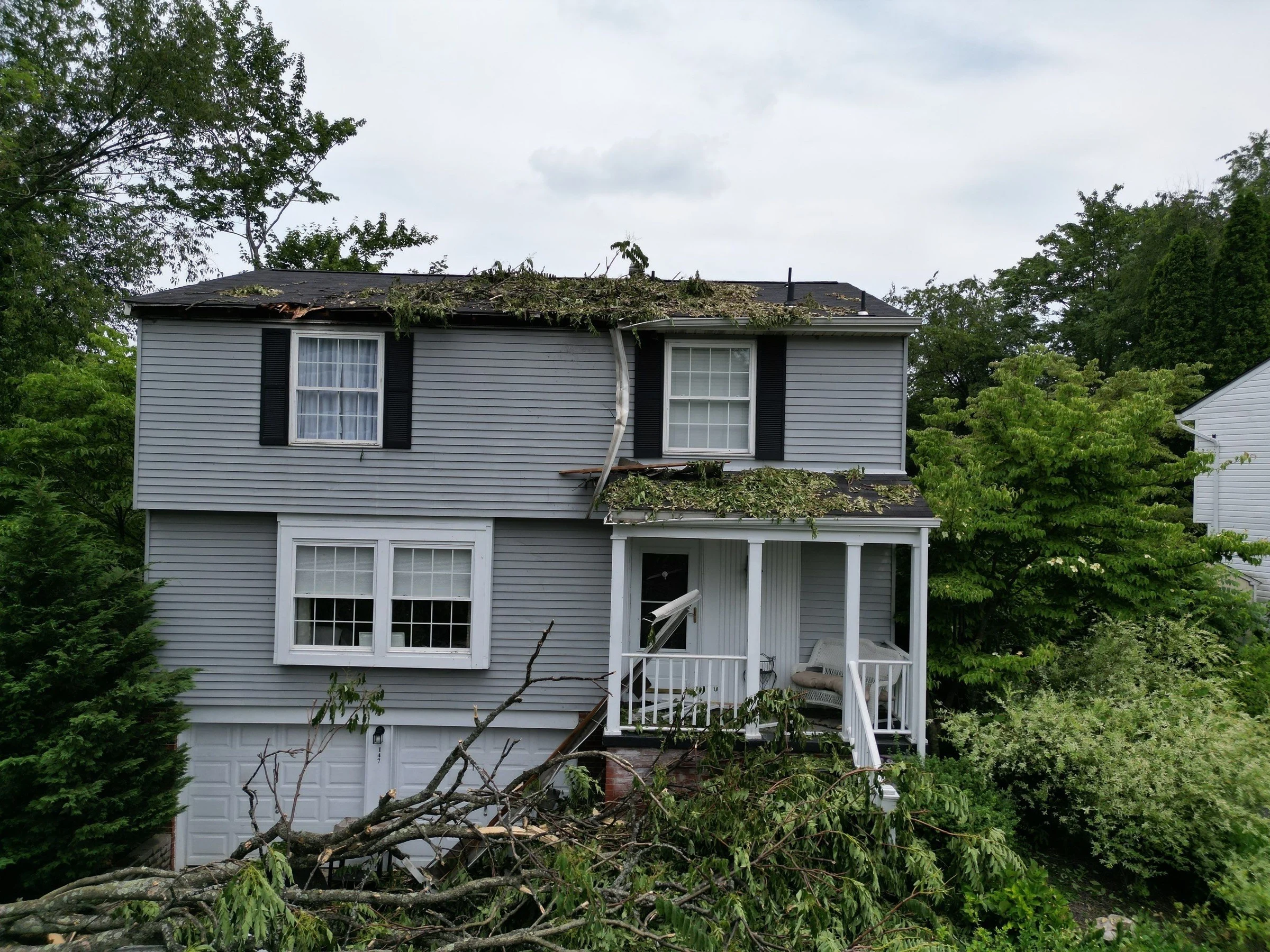 How to Choose a Roofing Contractor After Storm Damage